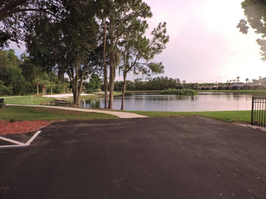 Enchanting Escape 3 Bedroom Minutes From Disney! Kissimmee Eksteriør billede
